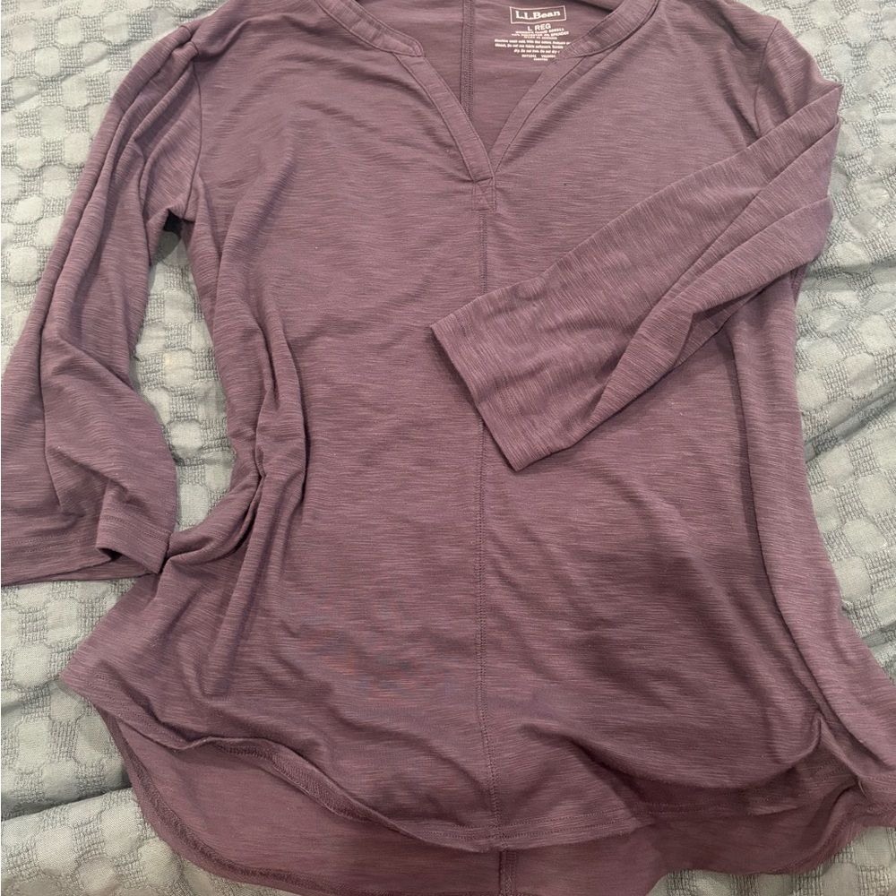 L.L. Bean Women's Long Sleeve V-Neck in Purple